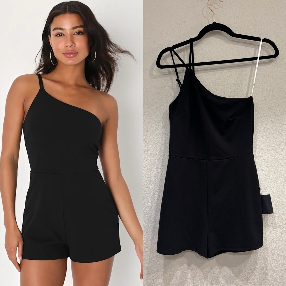 NWT Lulus Vamp Up Your Style Black One-Shoulder Sleeveless Romper